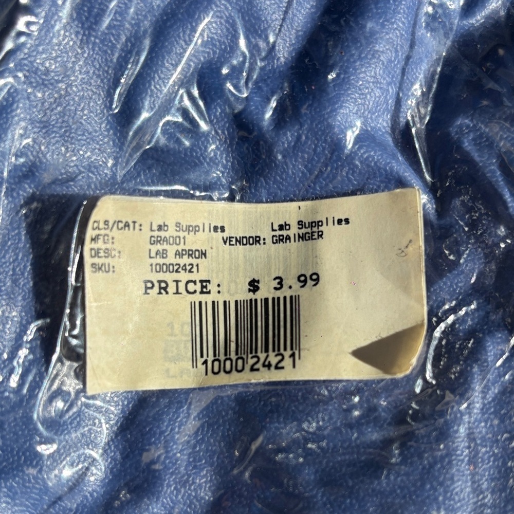 Unopened blue lab apron and lab glasses - Picture 2 of 3